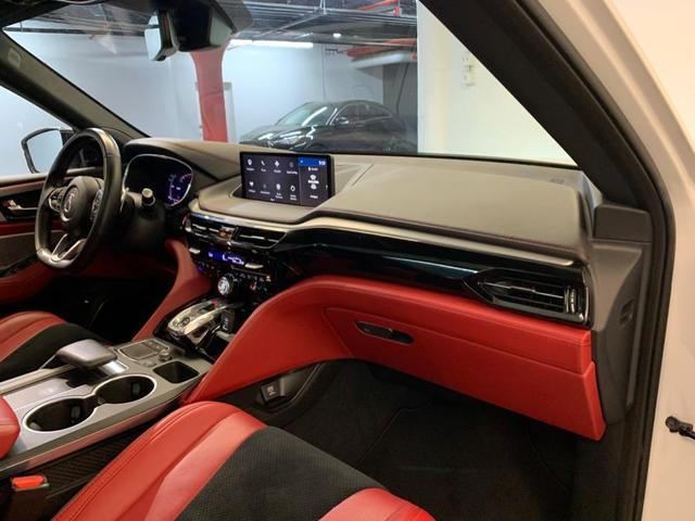 Photo of 2023 Platinum White Pearl Acura MDX