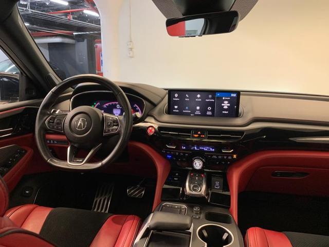 Photo of 2023 Platinum White Pearl Acura MDX