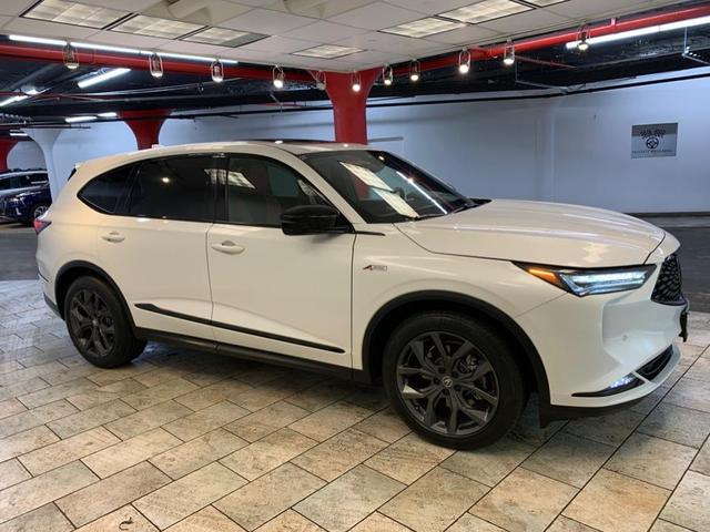 Photo of 2023 Platinum White Pearl Acura MDX