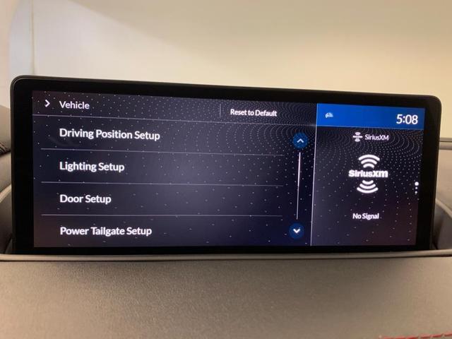 Photo of 2023 Platinum White Pearl Acura MDX