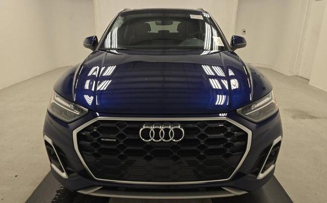 Photo of 2022 Navarra Blue Metallic Audi Q5