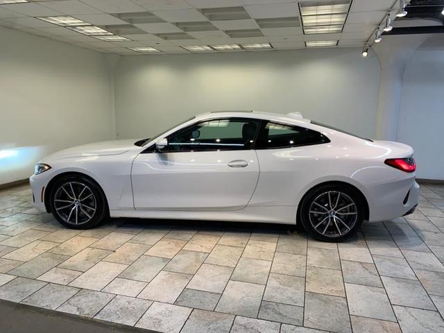 Photo of 2022 Alpine White BMW 430