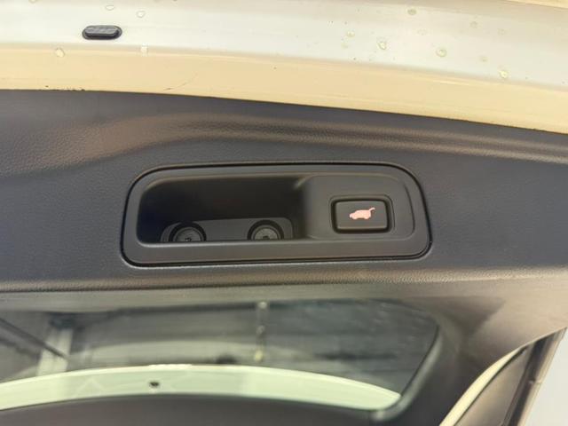 Photo of 2021 Platinum White Pearl Honda Pilot