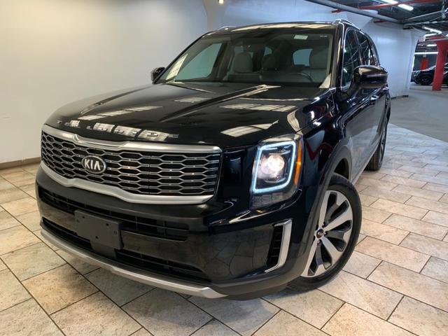 Photo of 2020 Ebony Black Kia Telluride