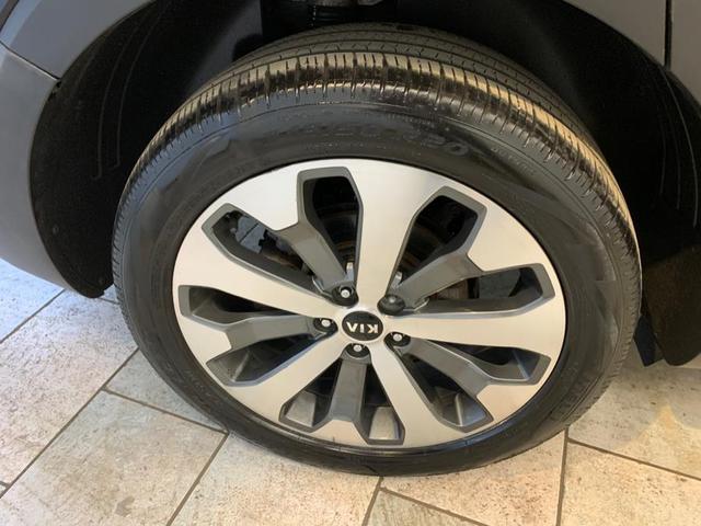 Photo of 2020 Ebony Black Kia Telluride