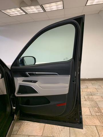 Photo of 2020 Ebony Black Kia Telluride