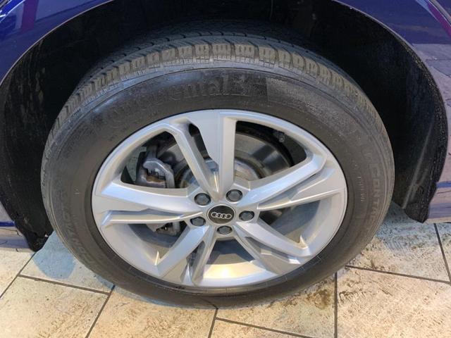 Photo of 2022 Navarra Blue Metallic Audi Q3