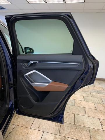 Photo of 2022 Navarra Blue Metallic Audi Q3