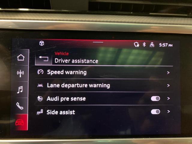 Photo of 2022 Navarra Blue Metallic Audi Q3