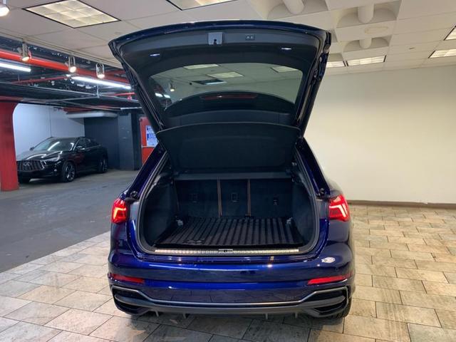 Photo of 2022 Navarra Blue Metallic Audi Q3