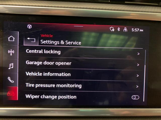Photo of 2022 Navarra Blue Metallic Audi Q3