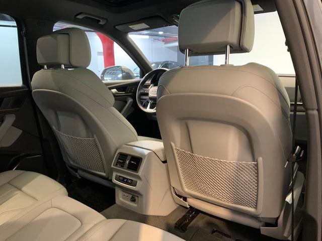 Photo of 2022 Daytona Gray Pearl Effect Audi Q5