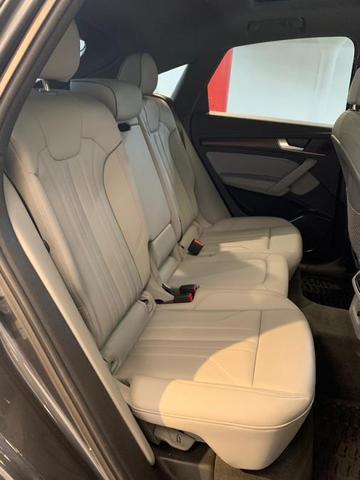 Photo of 2022 Daytona Gray Pearl Effect Audi Q5