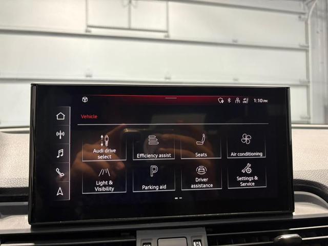 Photo of 2023 Florett Silver Metallic Audi Q5