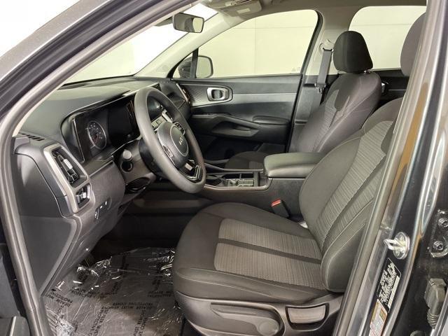 Photo of 2022 Gravity Gray Kia Sorento