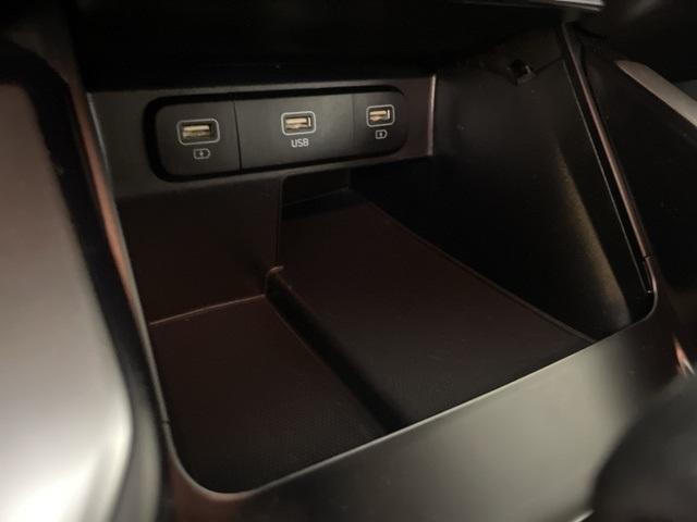Photo of 2022 Gravity Gray Kia Sorento