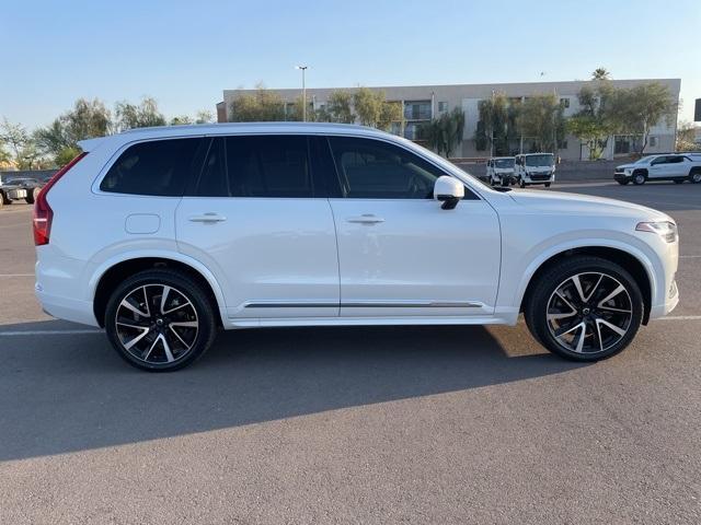 Photo of 2022 Crystal White Metallic Volvo XC90 Recharge Plug-In Hybrid