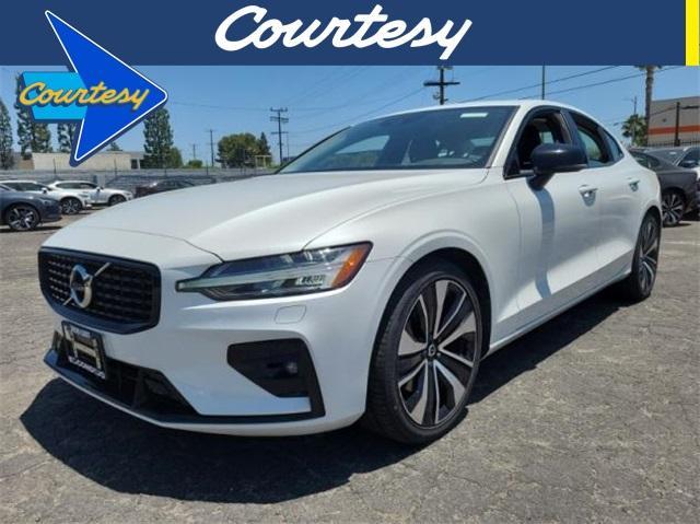 2022 Volvo S60