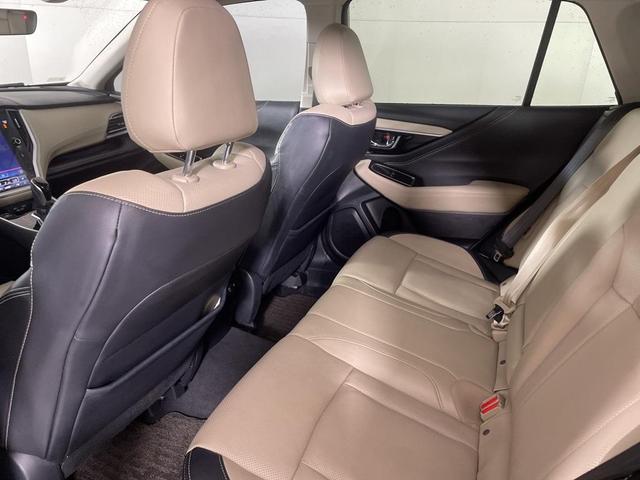 Photo of 2020 Tungsten Metallic Subaru Outback