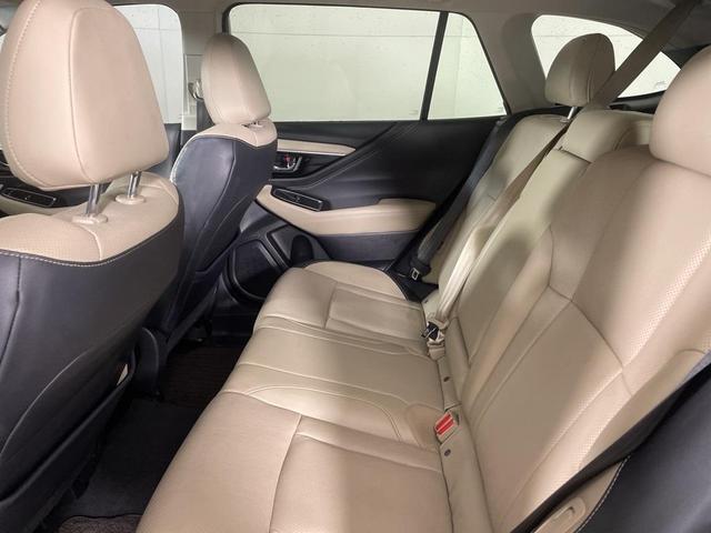 Photo of 2020 Tungsten Metallic Subaru Outback