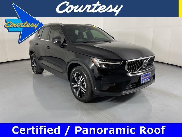 2025 Volvo XC40