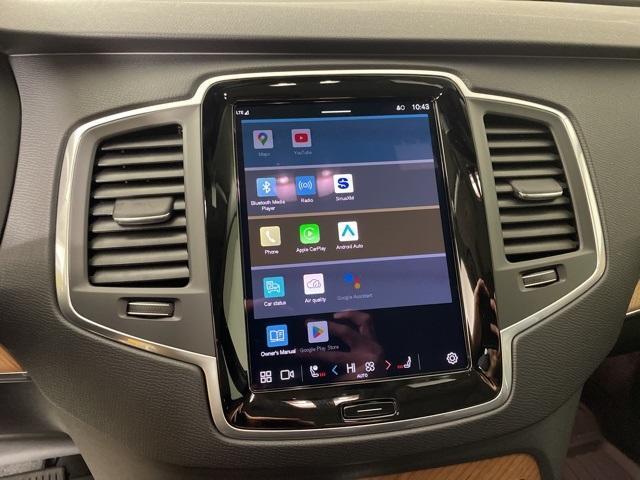 Photo of 2025 Metallic Volvo XC90