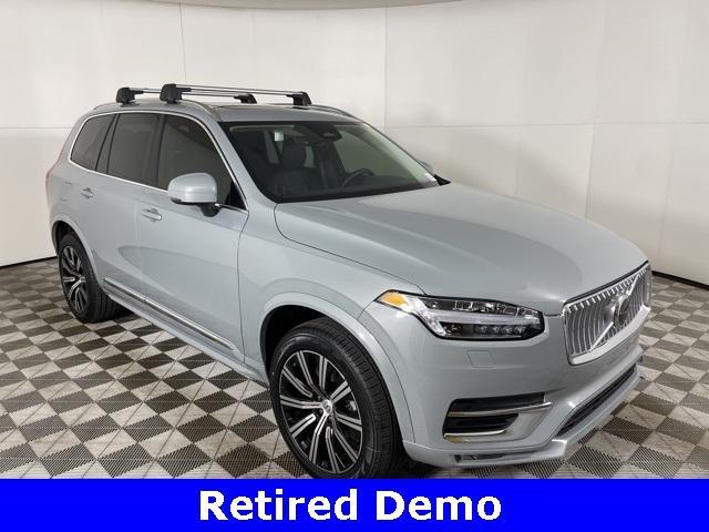 Photo of 2025 Metallic Volvo XC90