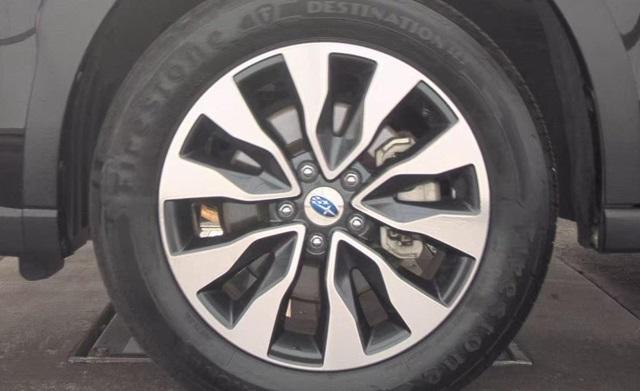Photo of 2023 Crystal Black Silica Subaru Outback
