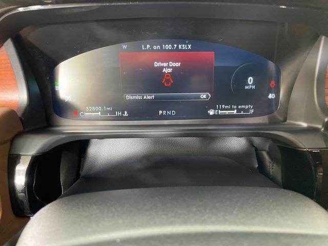 Photo of 2023 Diamond Red Lincoln Aviator