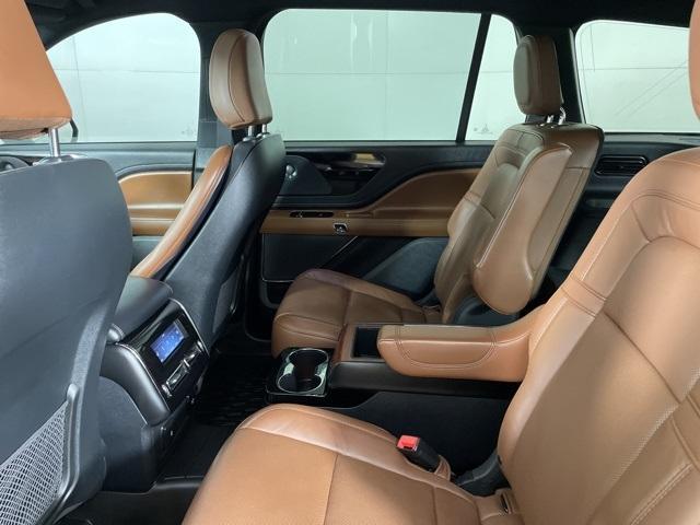 Photo of 2023 Diamond Red Lincoln Aviator
