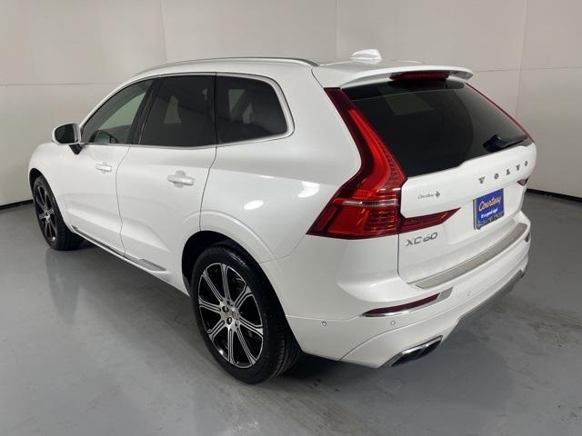 Photo of 2019 Crystal White Pearl Metallic Volvo XC60