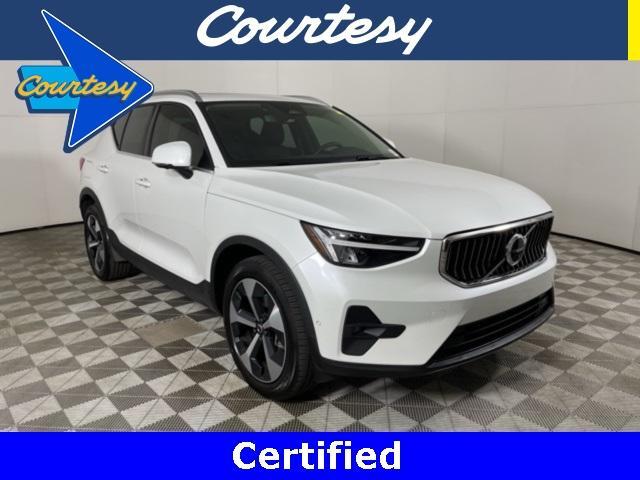 2025 Volvo XC40