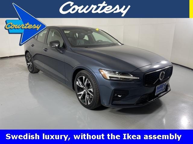 Photo of 2025 Denim Blue Metallic Volvo S60