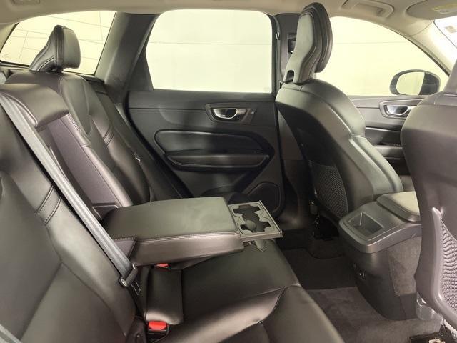 Photo of 2025 Bright Volvo XC60