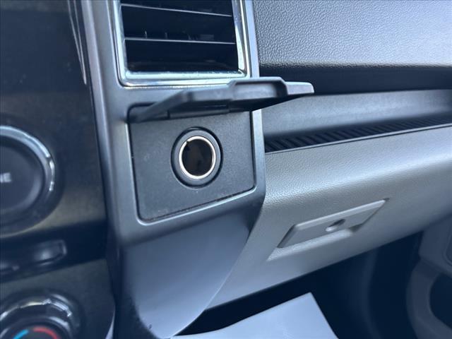 Photo of 2015 Oxford White/Magnetic Metallic (yz/J7) Ford F-150