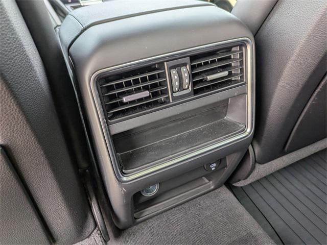 Photo of 2022 Black Porsche Cayenne