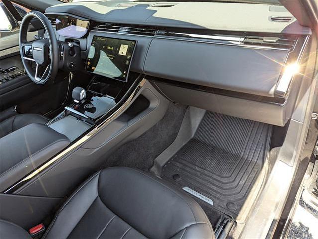 Photo of 2024 Santorini Black Metallic Land Rover Range Rover Sport