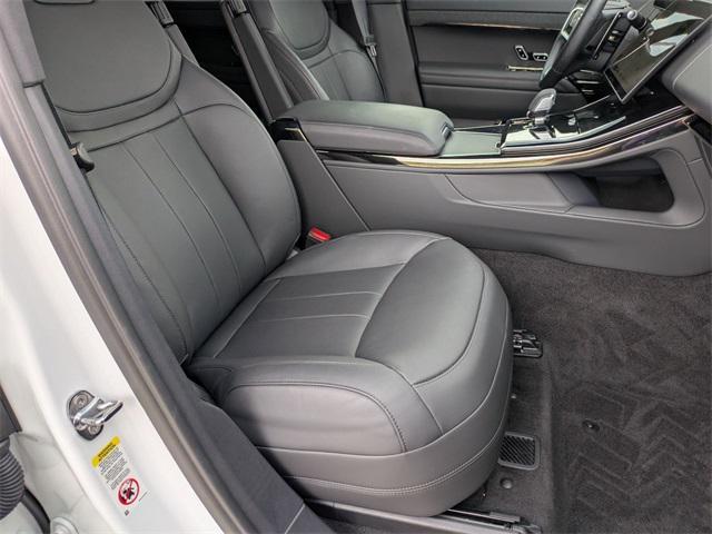Photo of 2024 Fuji White Land Rover Range Rover Sport