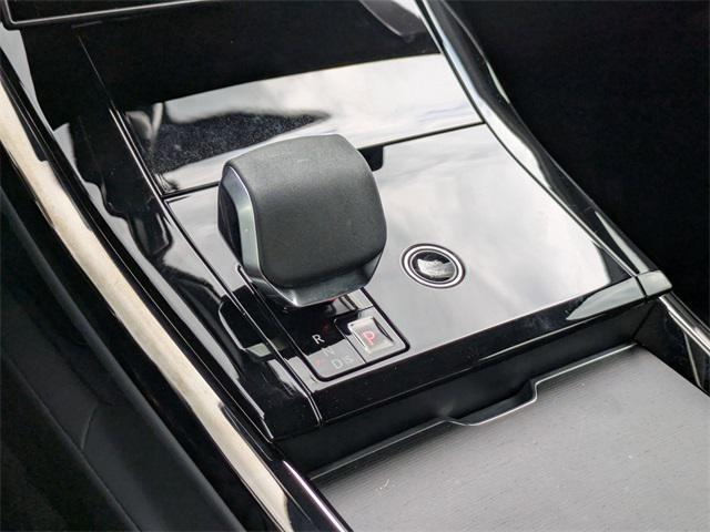 Photo of 2024 Fuji White Land Rover Range Rover Sport