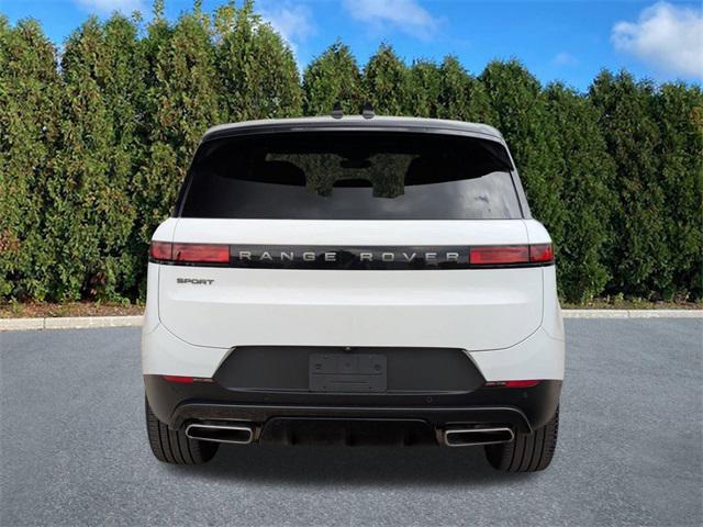 Photo of 2024 Fuji White Land Rover Range Rover Sport
