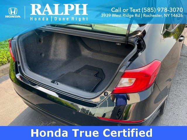 Photo of 2022 Crystal Black Pearl Honda Accord