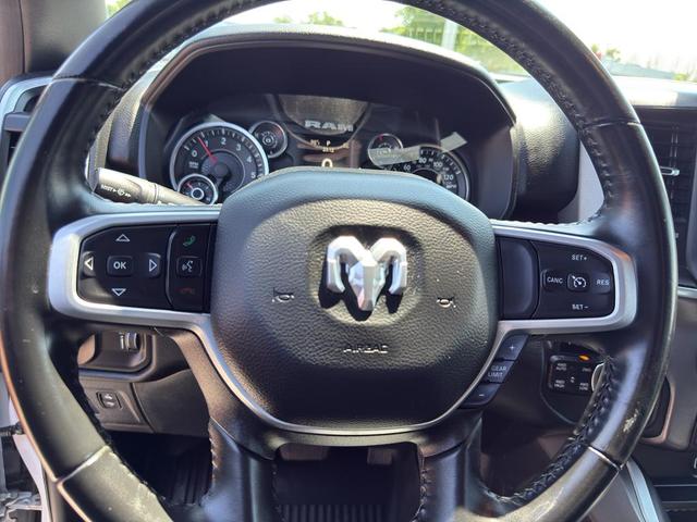 Photo of 2022 Bright White RAM 1500
