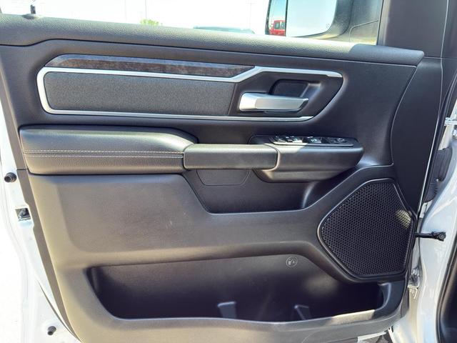 Photo of 2022 Bright White RAM 1500