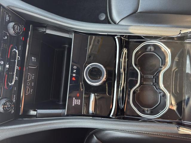 Photo of 2023 Metallic Jeep Grand Cherokee