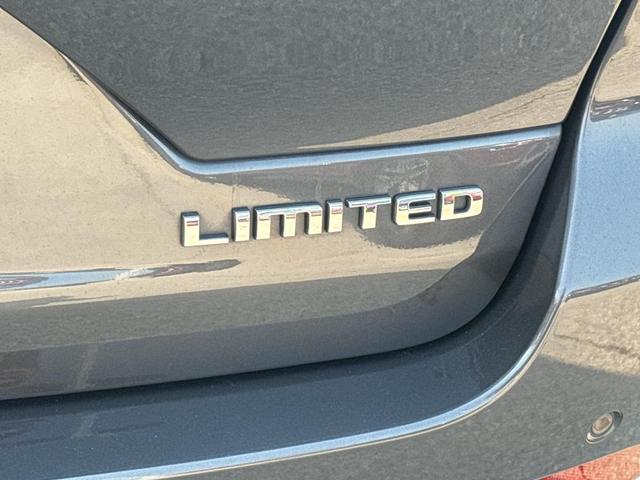 Photo of 2023 Metallic Jeep Grand Cherokee