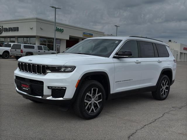 Photo of 2025 Bright White Clearcoat Jeep Grand Cherokee L