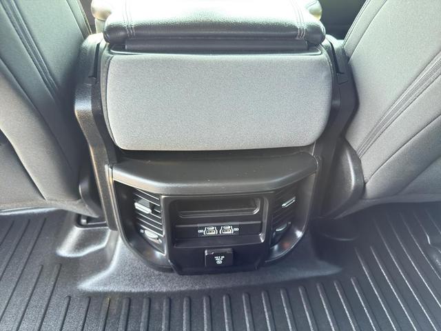Photo of 2021 Diamond Black RAM 1500