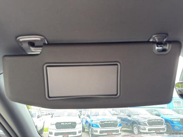 Photo of 2025 Velvet Red Pearlcoat Jeep Grand Cherokee L