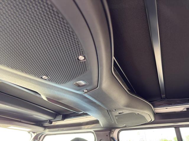 Photo of 2025 Bright White Clearcoat Jeep Wrangler
