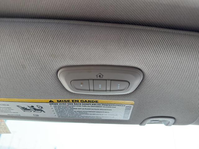 Photo of 2023 Granite Crystal Clearcoat Metallic Chrysler Pacifica